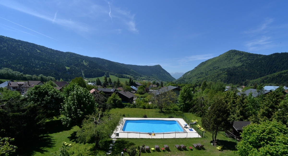 Piscine, ski et randonnées à la Chamechaude